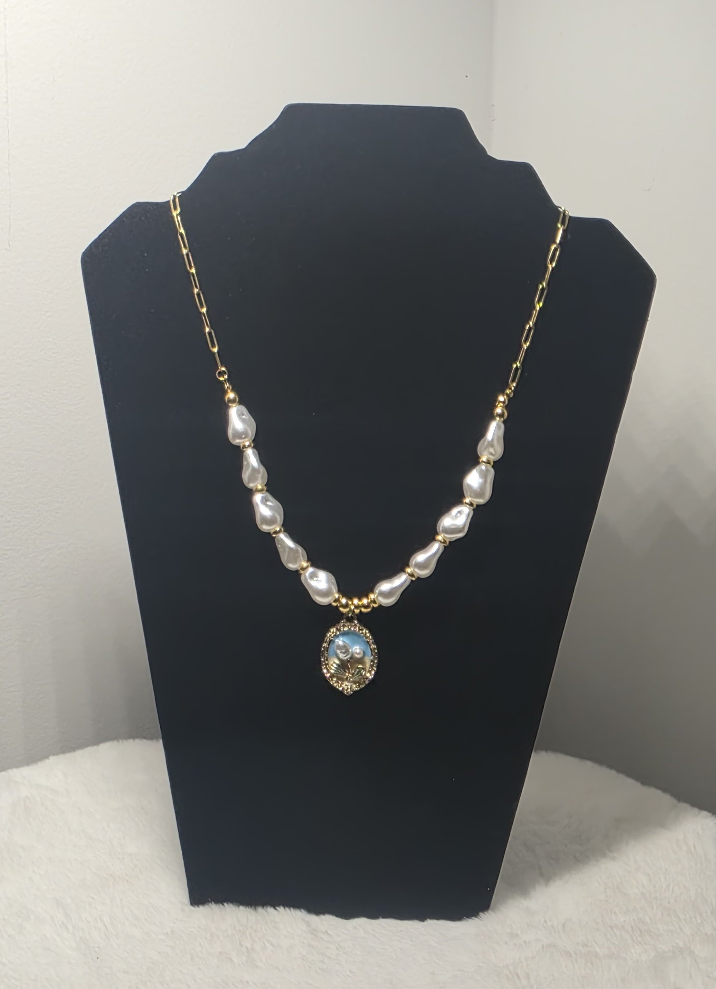 Elegant Collection - Flower Pearl Combine Necklace
