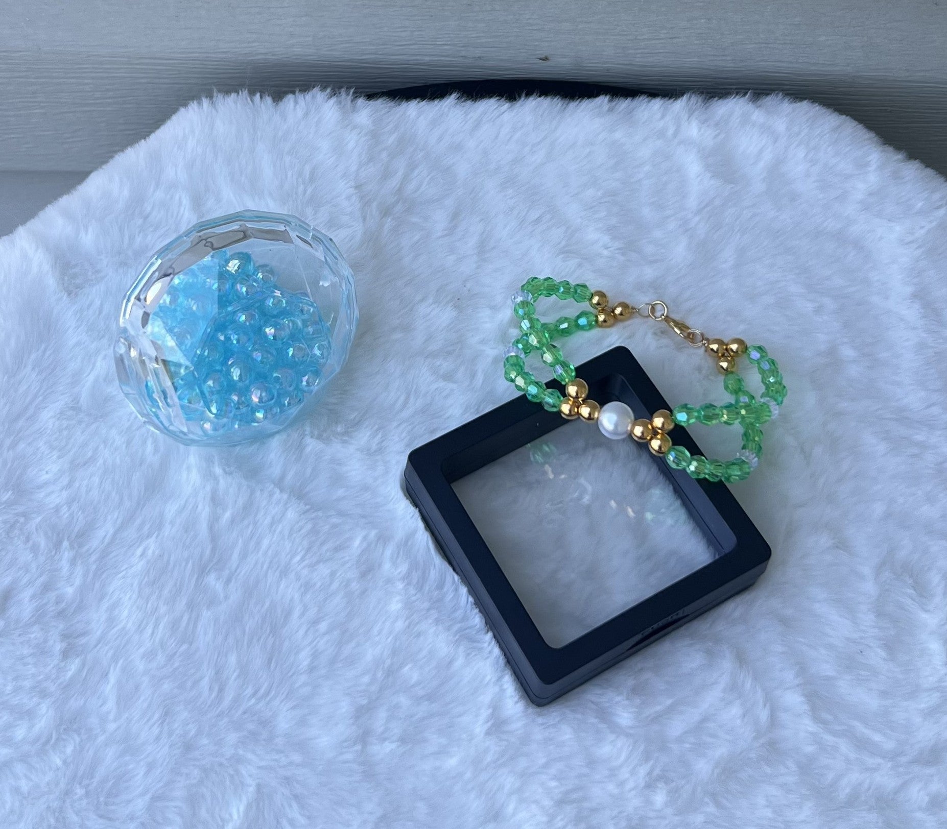 Wire Collection - Elegant Swarovski Bracelet